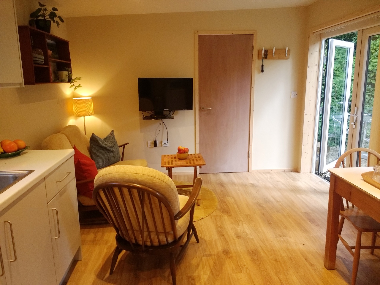 cabin sitting area 2 Self catering cabin in Durskey on the Cotswold Way
